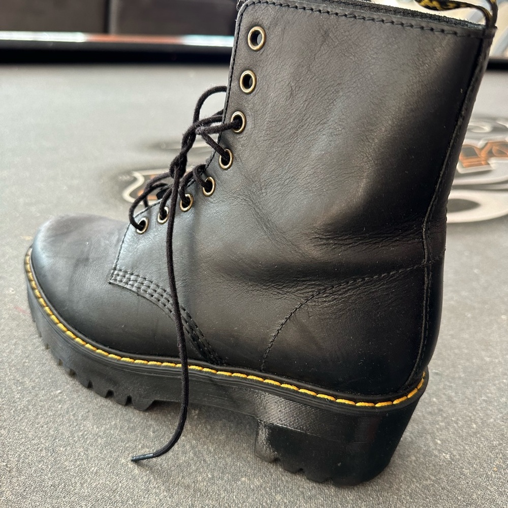 Dr Martens Shiver boots